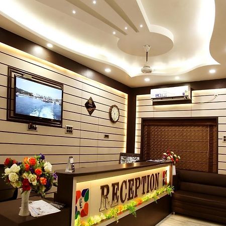 Oyo Premium Kamla Nehru Road Allahabad Hotel Allāhābād Junction Екстериор снимка